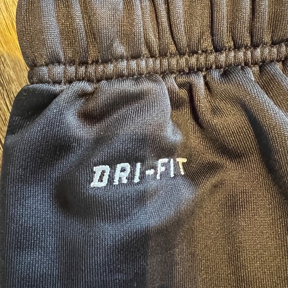 Nike sportswear, running sports pants with Zipper leg - Picture 2 of 6